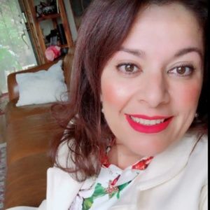 Meet your Posher, Fabiola